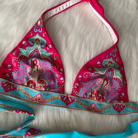 *sold*  Victoria’s Secret Bikini Top - Picture 5 of 9